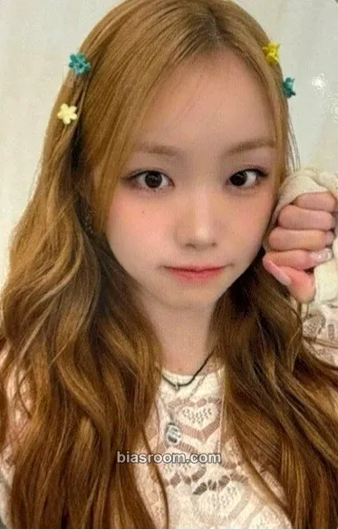 Suhyeon appendix: Of All We Have Lost Photocard - Billlie - Billlie K-pop photocard