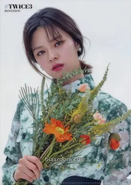 Jeongyeon #TWICE3 Photocard - TWICE - TWICE K-pop photocard