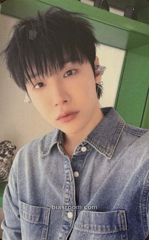 Woong SEVEN : CRIMSON HORIZON Photocard - AB6IX - AB6IX K-pop photocard
