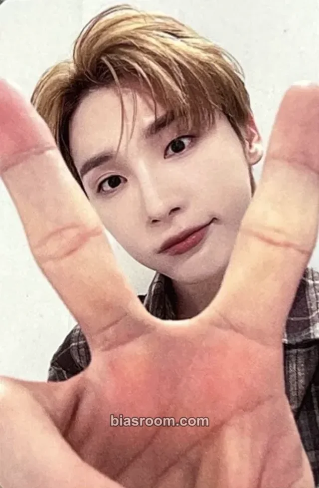 AB6IX - Woong - UPSIDE DOWN Album interasia video call (fancall)