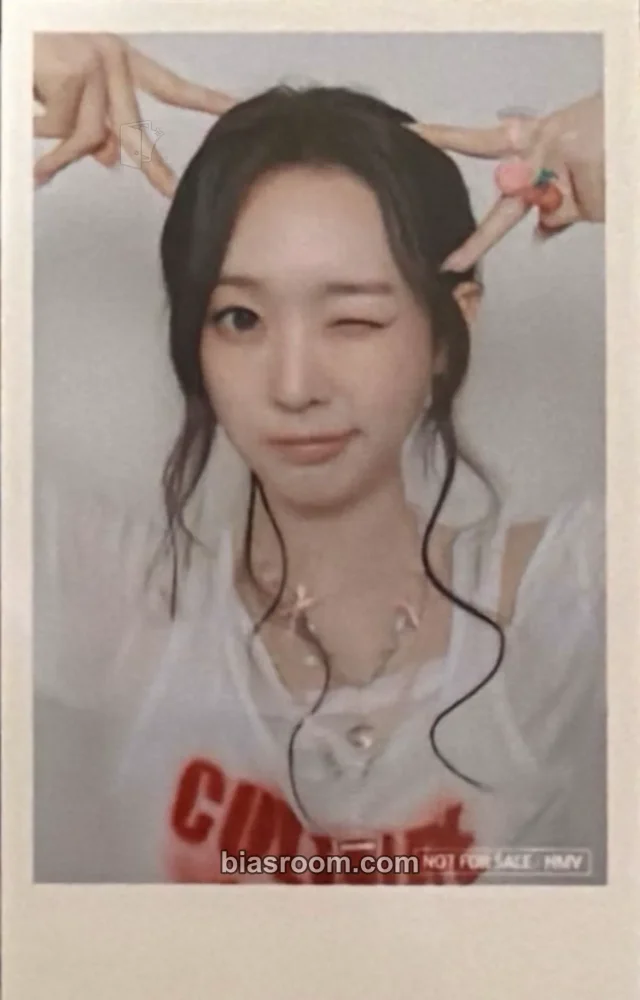 tripleS - Soomin - LOVE&POP pt.1 Album hmv japan purchase benefit polaroid