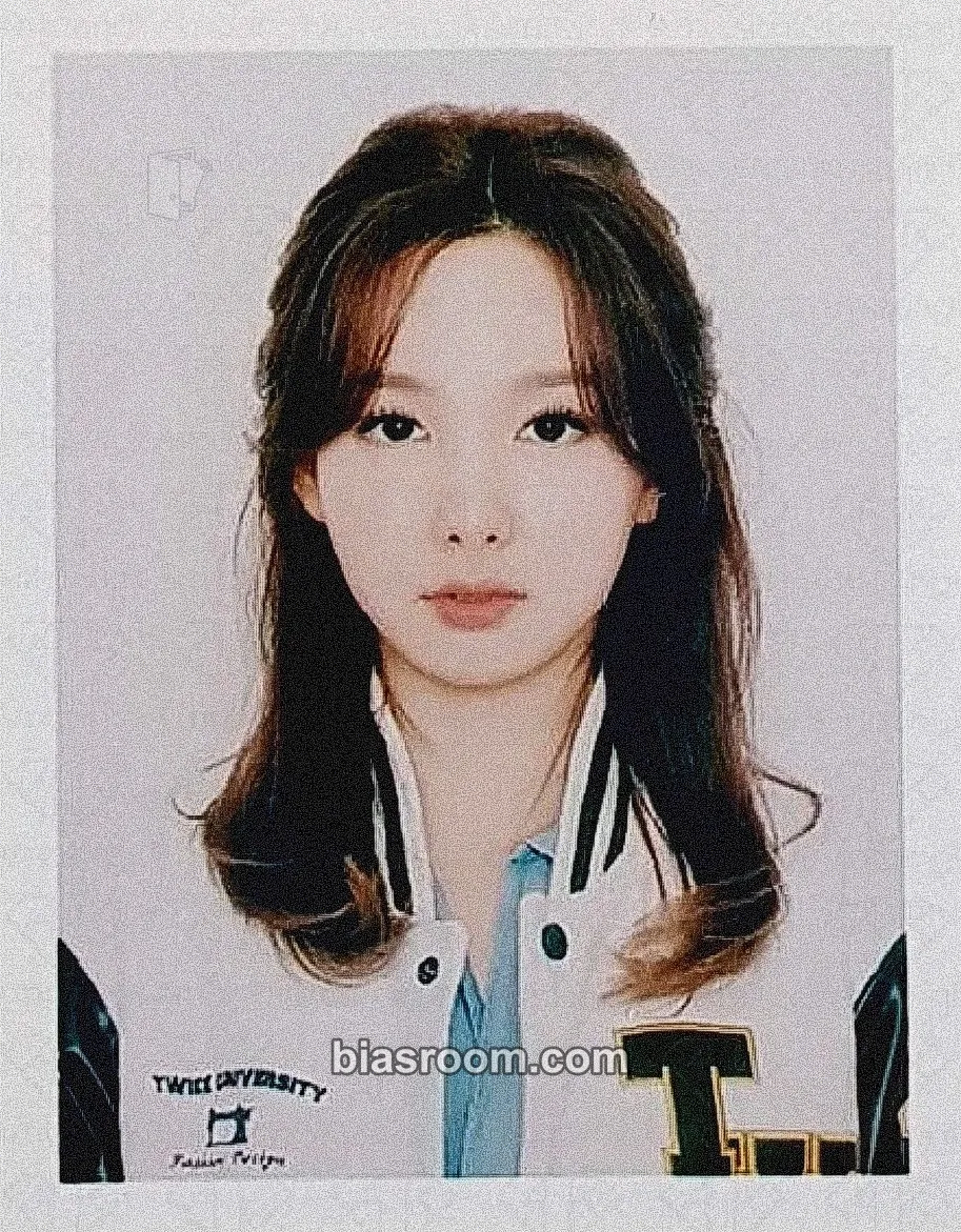 Nayeon TWICE University Photocard - TWICE - TWICE K-pop photocard