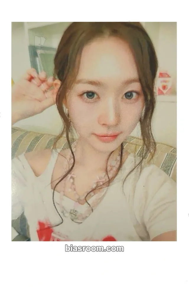 tripleS - Soomin - LOVE&POP pt.1 Album withmuu/withdrama showcase polaroid