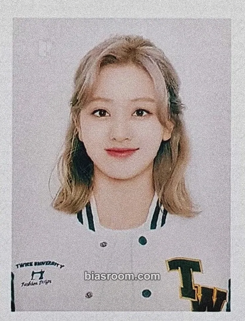 Jihyo TWICE University Photocard - TWICE - TWICE K-pop photocard