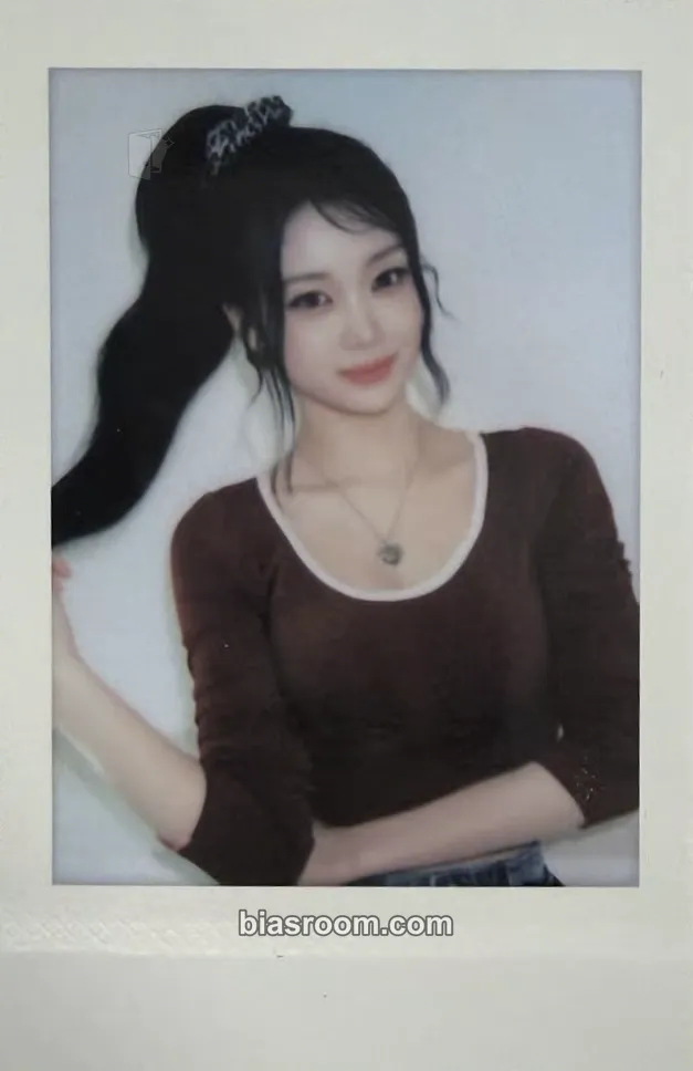 Yubin LOVE&POP pt.1 Photocard - tripleS - tripleS K-pop photocard