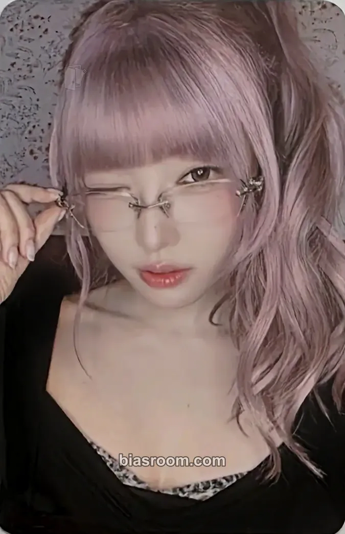 Haram The Collective Soul and Unconscious: Chapter Two Photocard - Billlie - Billlie K-pop photocard
