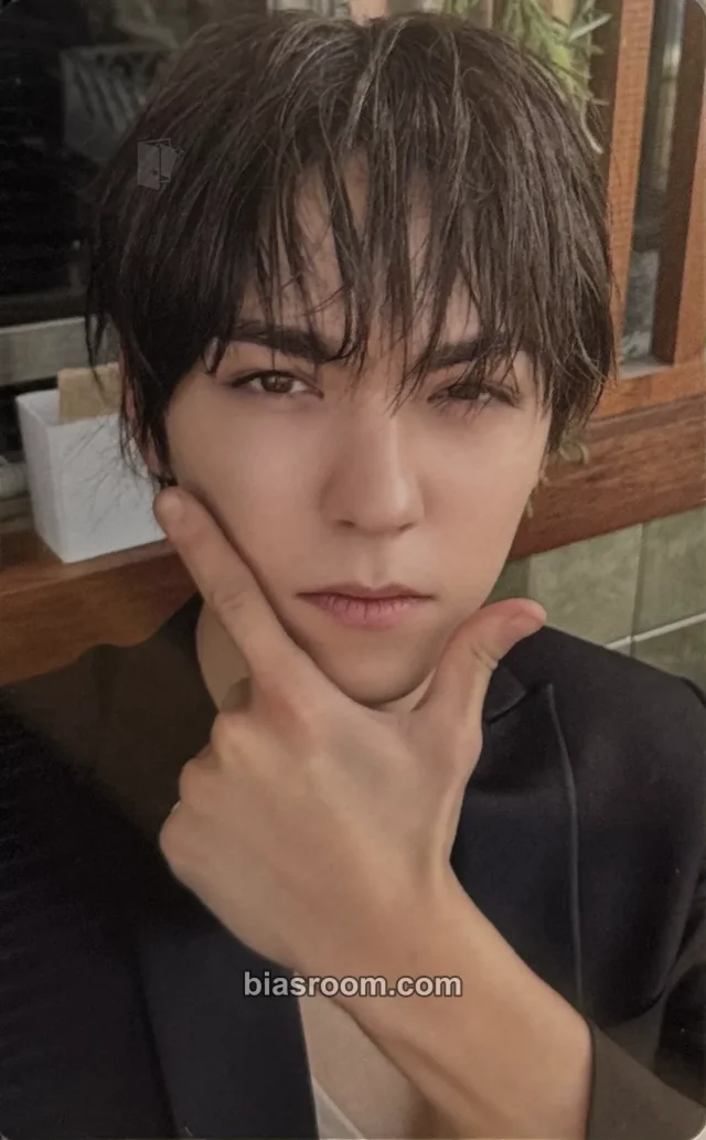 SEVENTEEN - Vernon - V8 Album lucky draw (LD) weverse global shop (wvg)