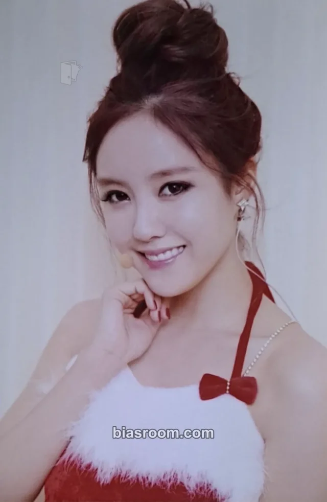 T-ARA - Hyomin - Number Nine (Japanese ver.) / Kioku ~Kimi ga Kureta Michishirube~ Album photo print purchase benefit