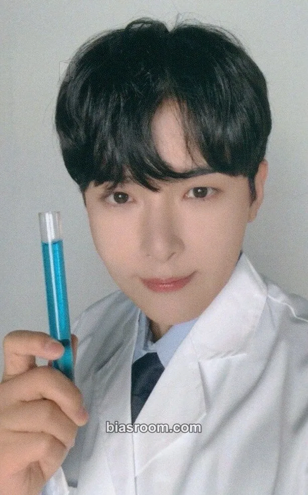 Ryeowook SUPER RECORDS Photocard - SUPER JUNIOR - SUPER JUNIOR K-pop photocard