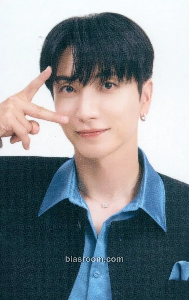 Leeteuk SUPER SHOW 10 Photocard - SUPER JUNIOR - SUPER JUNIOR K-pop photocard