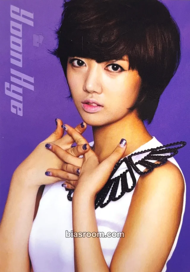 Rainbow - Yoonhye - A (Japanese Version) Album trading card