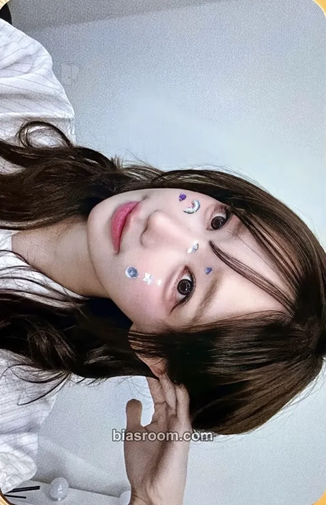 QWER - Magenta - Algorithm's Blossom Album kpop store fansign round 2
