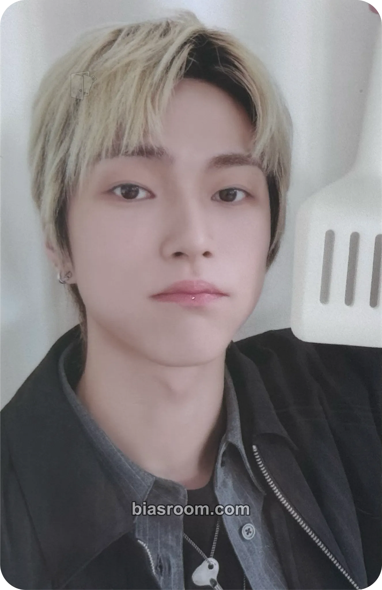 XngHan (ex. Seunghan) Glow Photocard - XngHan&Xoul - XngHan&Xoul K-pop photocard