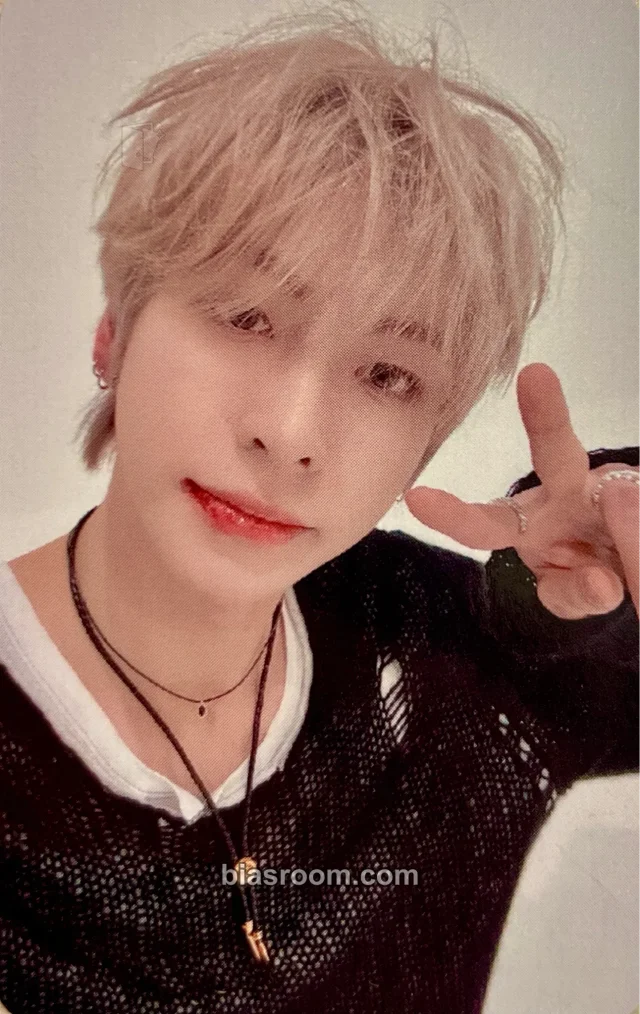 AMPERS&ONE - Jiho - ONE HEARTED Album weverse global shop (wvg) pob (pre-order benefit)