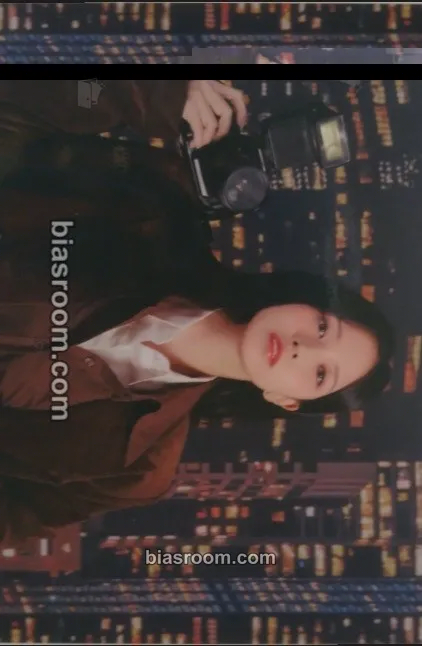 Mina 2024 Season’s Greetings: Twice News Room Photocard - TWICE - TWICE K-pop photocard