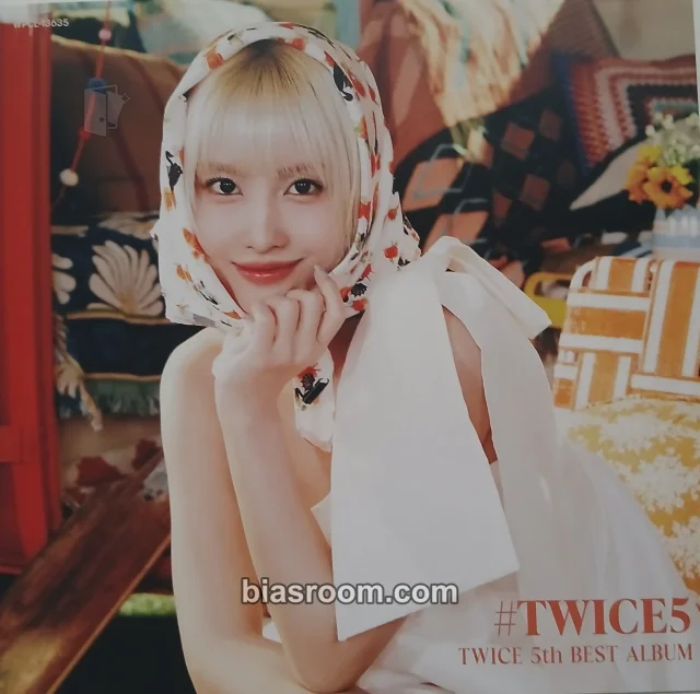 TWICE - Momo - #TWICE5 Album album inclusion photo print square photo photo set square photo set