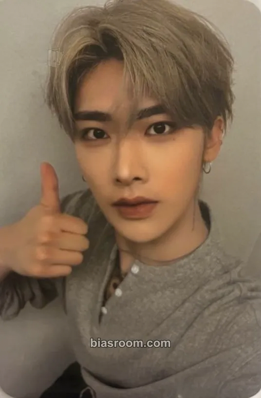 Ricky Sequence 01: Curiosity Photocard - AND2BLE - AND2BLE K-pop photocard