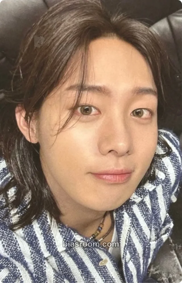 Hi-Fi Un!corn - HYUNYUL - FNC Kingdom 2024 : SING SING SING Event japan merch photocard trading card