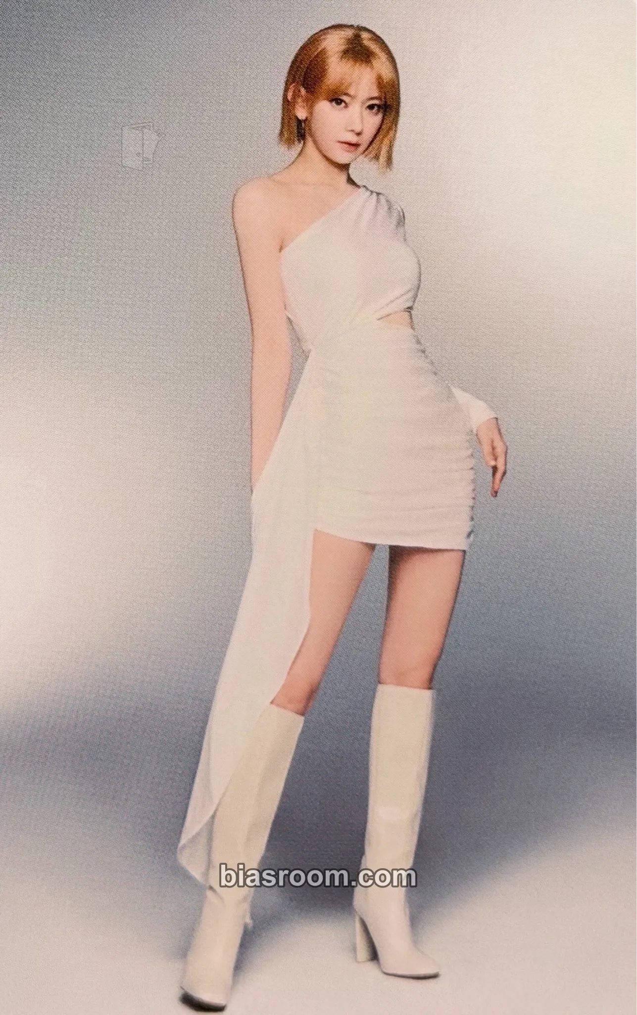 Sakura Pureflow Tour (2026) Photocard - LE SSERAFIM - LE SSERAFIM K-pop photocard