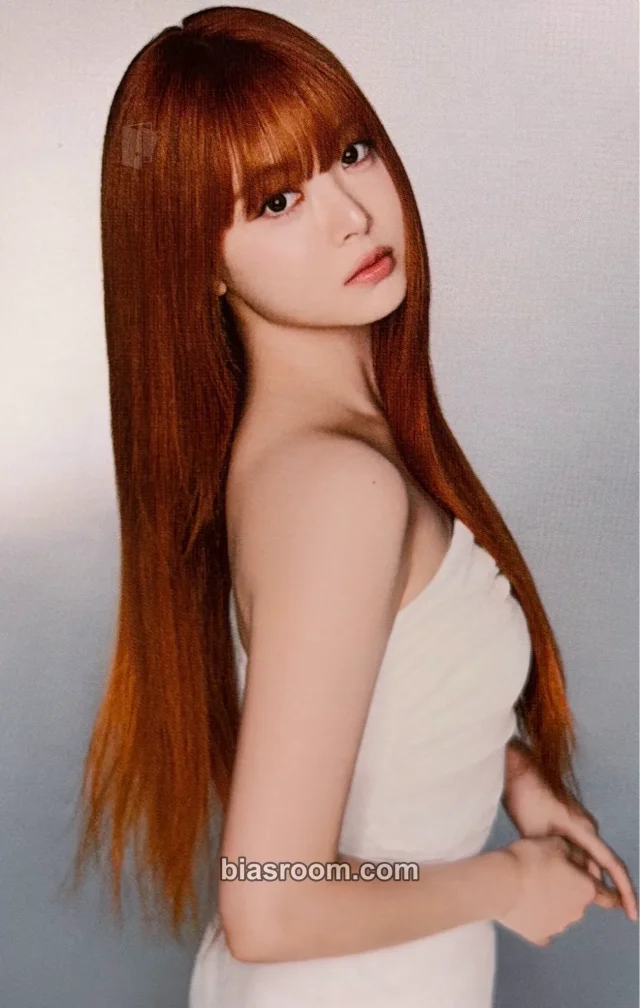 LE SSERAFIM - Hong Eunchae - Pureflow Tour (2026) Event merch photocard japan trading card