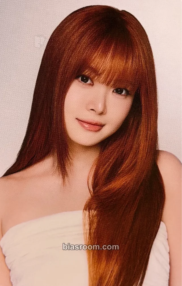 LE SSERAFIM - Hong Eunchae - Pureflow Tour (2026) Event merch photocard japan trading card