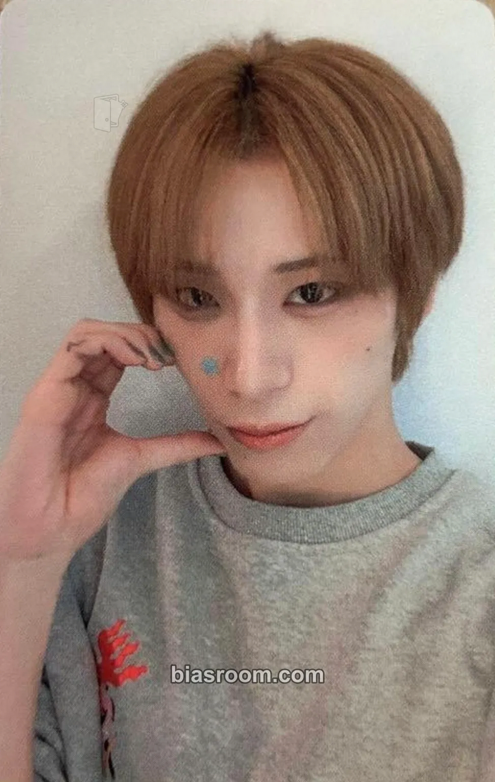 Haru SERVING-X - 2026 XLOV Asia Tour Photocard - XLOV - XLOV K-pop photocard