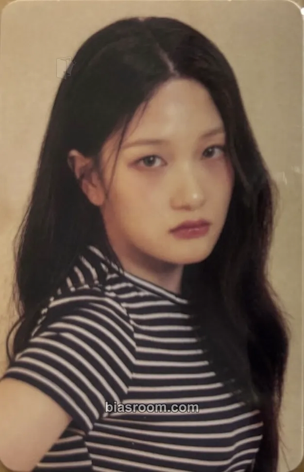 Seoyeon 2024 PHOTOBOOK <FROM SUMMER> Photocard - fromis_9 - fromis_9 K-pop photocard
