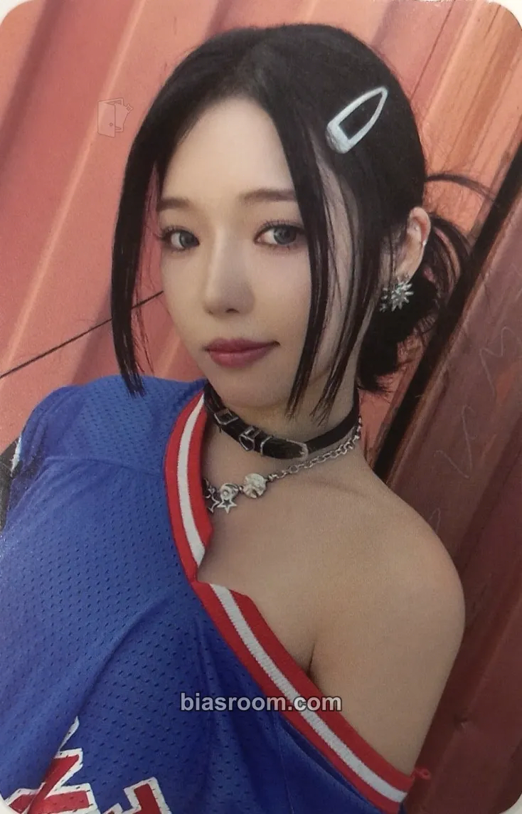 Jisun Supersonic Photocard - fromis_9 - fromis_9 K-pop photocard