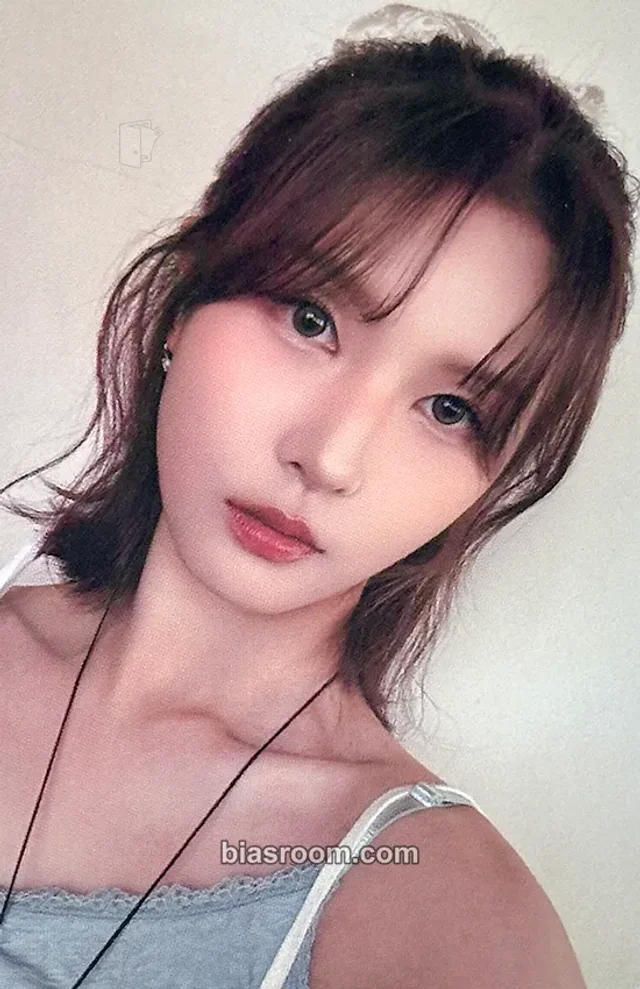 Kiiras - Kylie - TATA Album k idol shop europe lucky draw (LD)