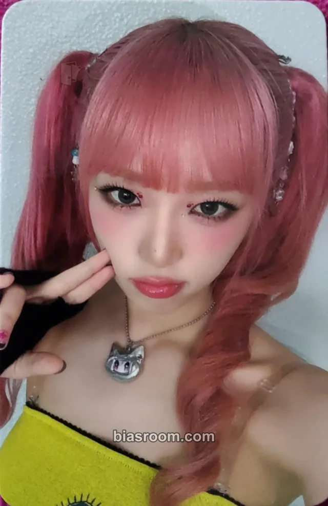 Yena - Yena - HATE XX Album pob (pre-order benefit)