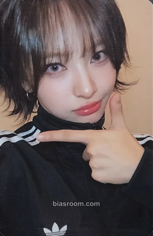 Moon Sua The Collective Soul and Unconscious: Chapter Two Photocard - Billlie - Billlie K-pop photocard