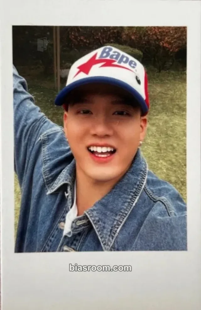 BTOB - Peniel - BTOB 2023 SEASON'S GREETINGS [OUT : BLUE Ver.] Other season's greetings polaroid blue version