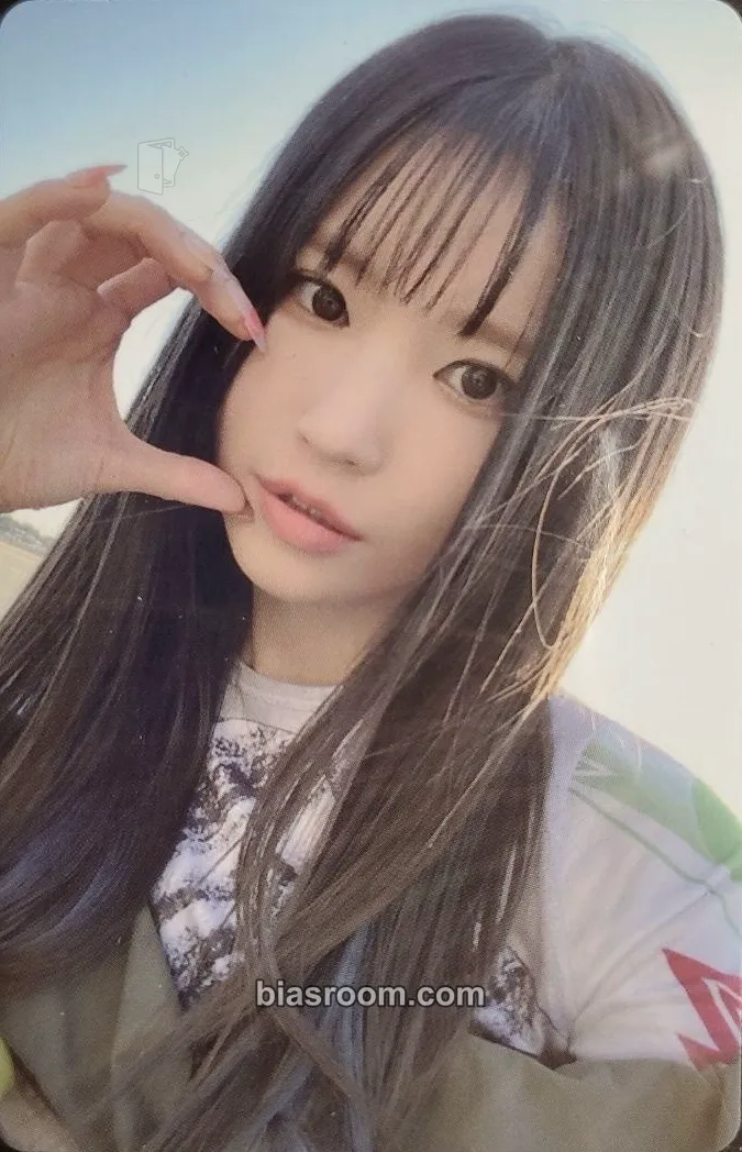 Hayoung Unlock My World Photocard - fromis_9 - fromis_9 K-pop photocard