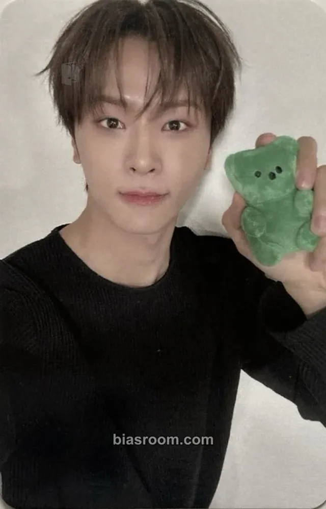 BAE173 - Yoojun - NEW CHAPTER : DESEAR Album starlike music round 6 fansign