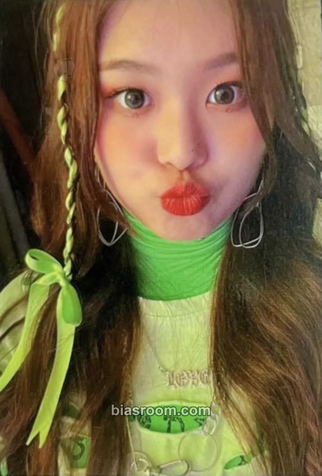 Swan HIDE & SEEK Photocard - PURPLE KISS - PURPLE KISS K-pop photocard