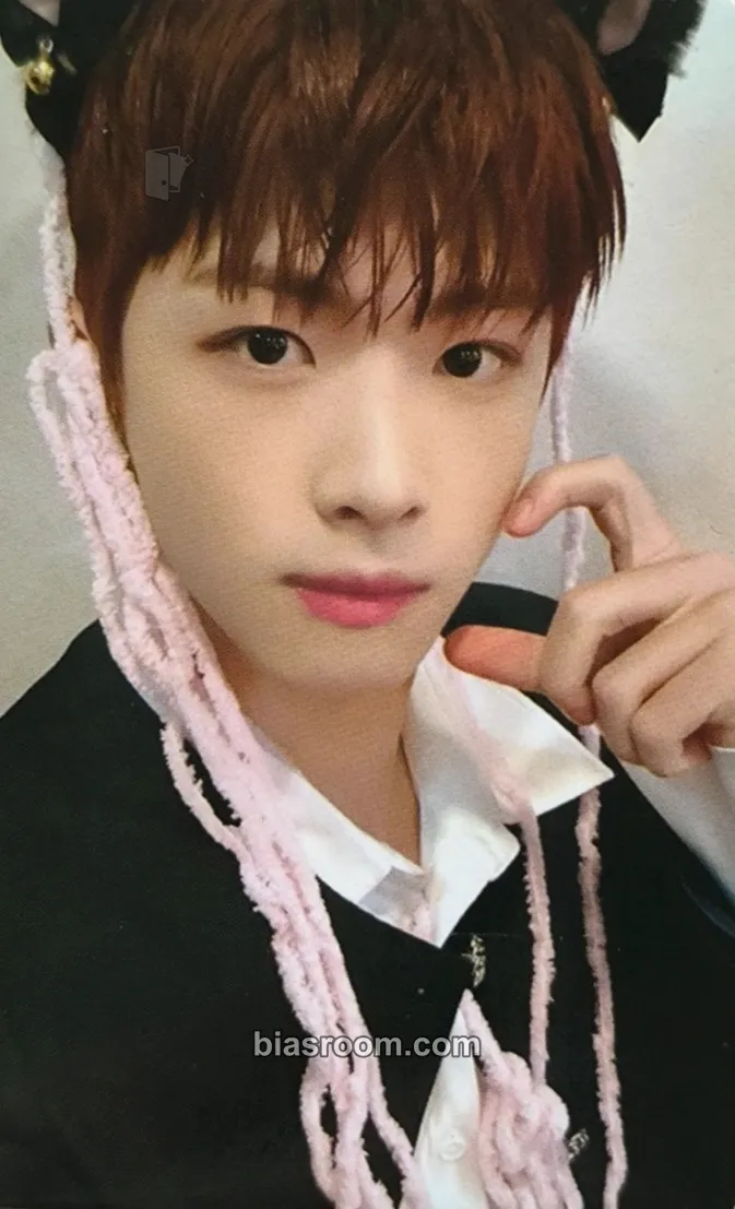 Oh Hyeontae UNDENIABLE Photocard - FANTASY BOYS - FANTASY BOYS K-pop photocard