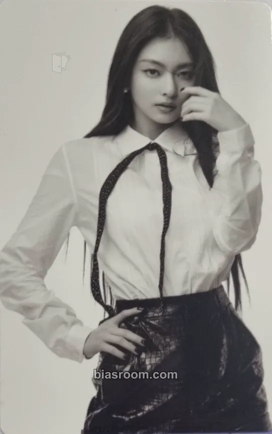 Nagyung Unlock My World Photocard - fromis_9 - fromis_9 K-pop photocard