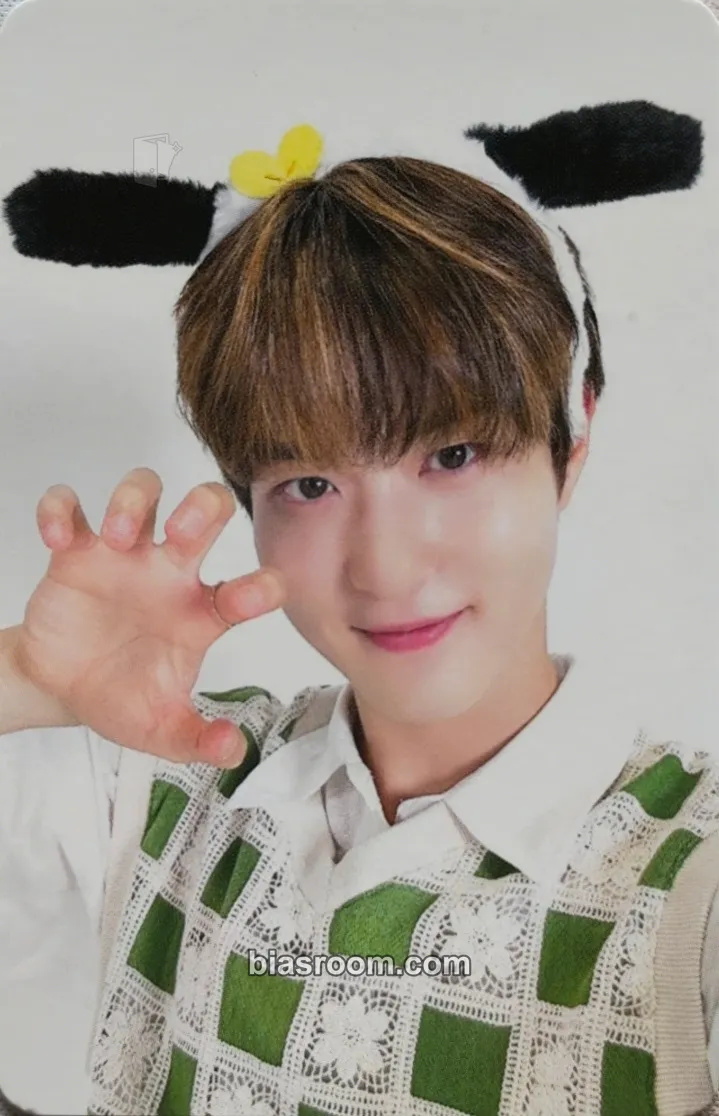 Kim Wooseok NEW TOMORROW Photocard - FANTASY BOYS - FANTASY BOYS K-pop photocard