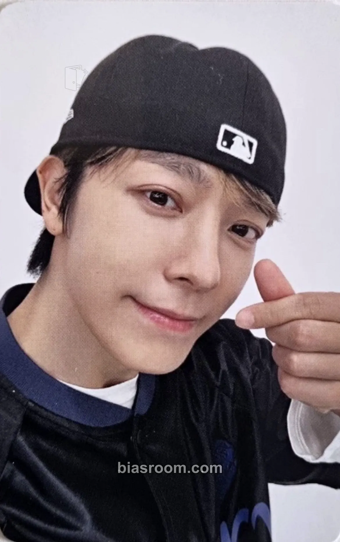 Donghae 2026 Season's Greetings - Detectives : Case File 2026 Top Secret Photocard - SUPER JUNIOR - SUPER JUNIOR K-pop photocard