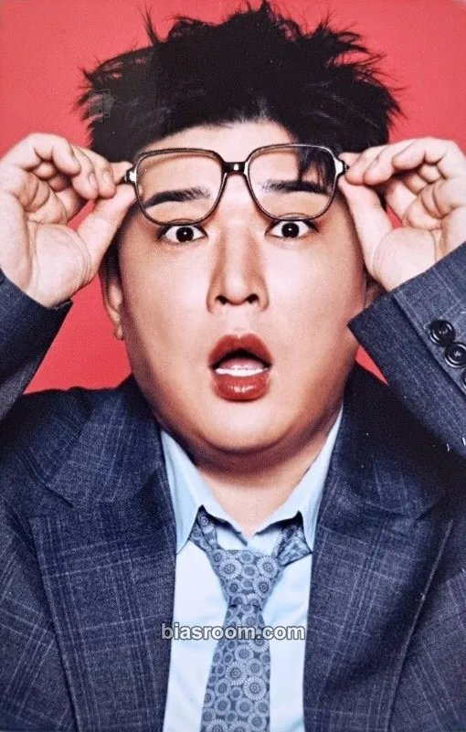 Shindong 2026 Season's Greetings - Detectives : Case File 2026 Top Secret Photocard - SUPER JUNIOR - SUPER JUNIOR K-pop photocard