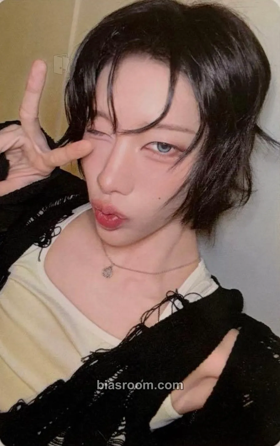 Rui SERVING-X - 2026 XLOV Asia Tour Photocard - XLOV - XLOV K-pop photocard