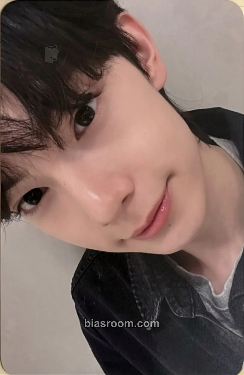Chuei Li Yu ππππππ·ππ._ππππ π°ππ²π·πΈπ
π΄ π±π π²π·ππ΄πΈ π»πΈ ππ Photocard - FLARE U - FLARE U K-pop photocard