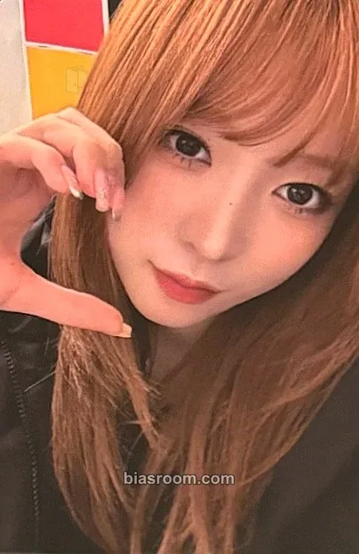 Haruna Knock-on Effect: 1st Japanese Mini Album Photocard - Billlie - Billlie K-pop photocard