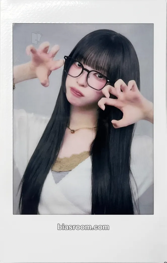 Haruna The Collective Soul and Unconscious: Chapter Two Photocard - Billlie - Billlie K-pop photocard