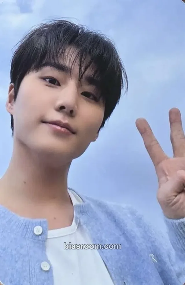 DAY6 - Young K - Dicon No. 27 - One Fine Day6 Other magazine photocard dicon A version