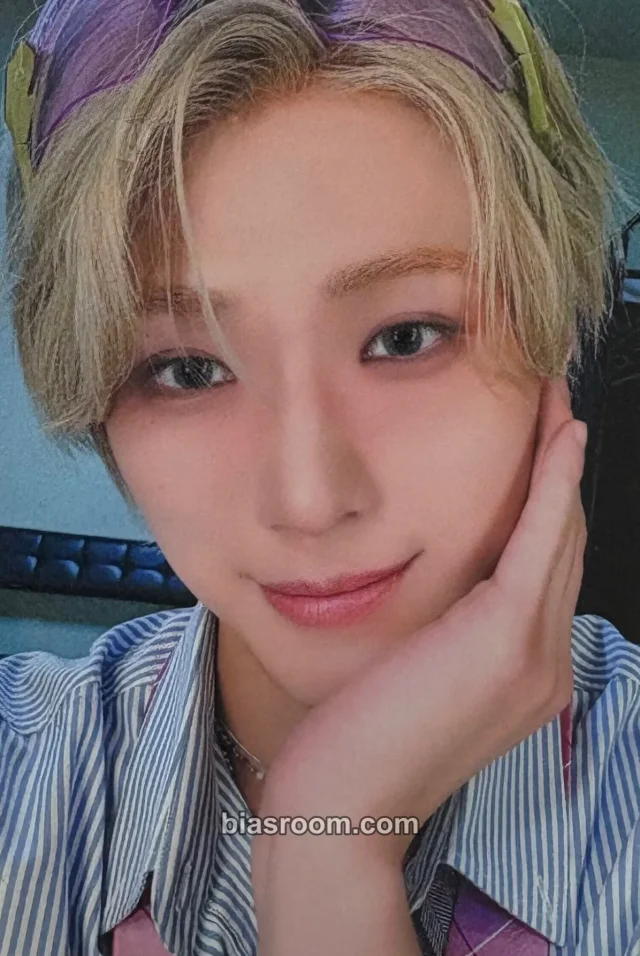 CIX - Yonghee - GO Chapter 1 : GO Together Album album photocard gold version