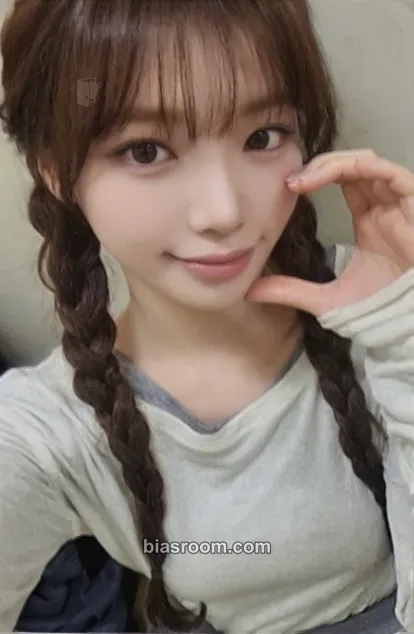 Kim Chaewon PUREFLOW pt.1 Photocard - LE SSERAFIM - LE SSERAFIM K-pop photocard