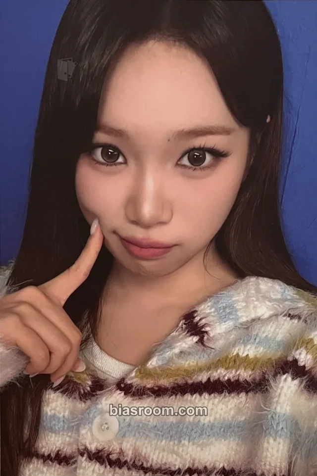 LE SSERAFIM - Kim Chaewon - 2026 Tour 'Easy Crazy Hot Encore' in Seoul Digicode Other pob (pre-order benefit) support store accordion postcard