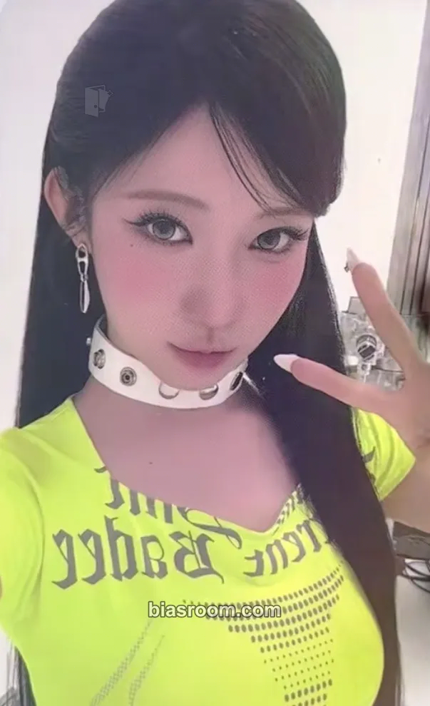 Asa CHOOM World Tour Photocard - BABYMONSTER - BABYMONSTER K-pop photocard