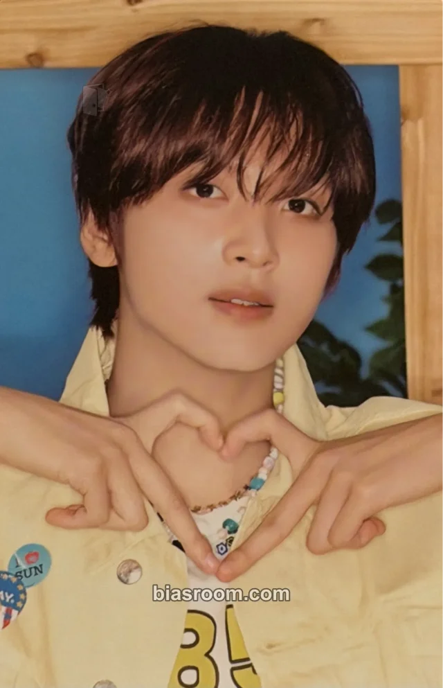 NCT DREAM - Haechan - 2026 Season’s Greetings Other season's greetings pob (pre-order benefit) ktown4u